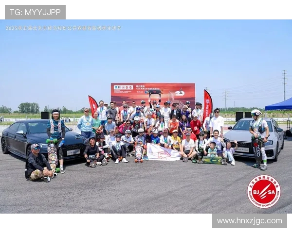 成都滑板队在马拉松大满贯积分榜中以100分稳居第一名